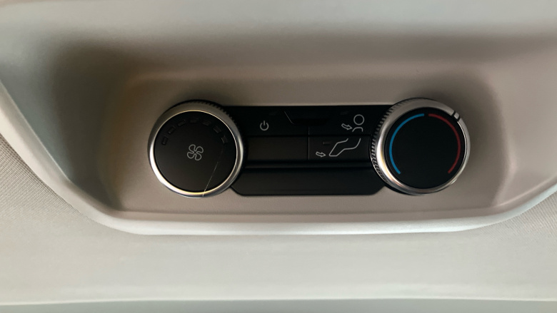 Ford Tourneo Custom 320 L1 Diesel Fwd 2.0 EcoBlue 136ps H1 Titanium 8 seater